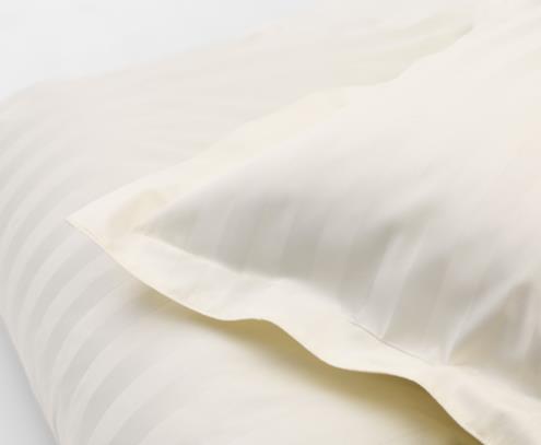 Ropa de cama DUX satinada a rayas beige
